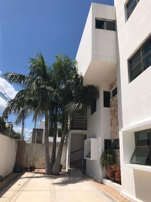 Alfredo V. Bonfil Hostal Urbano - Aeropuerto מראה חיצוני תמונה